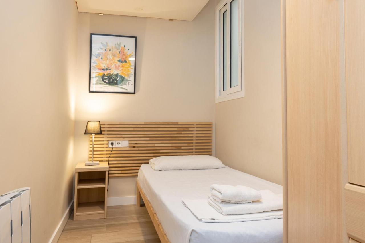 Aparteasy - Family 4-bedroom Appartamento Barcellona