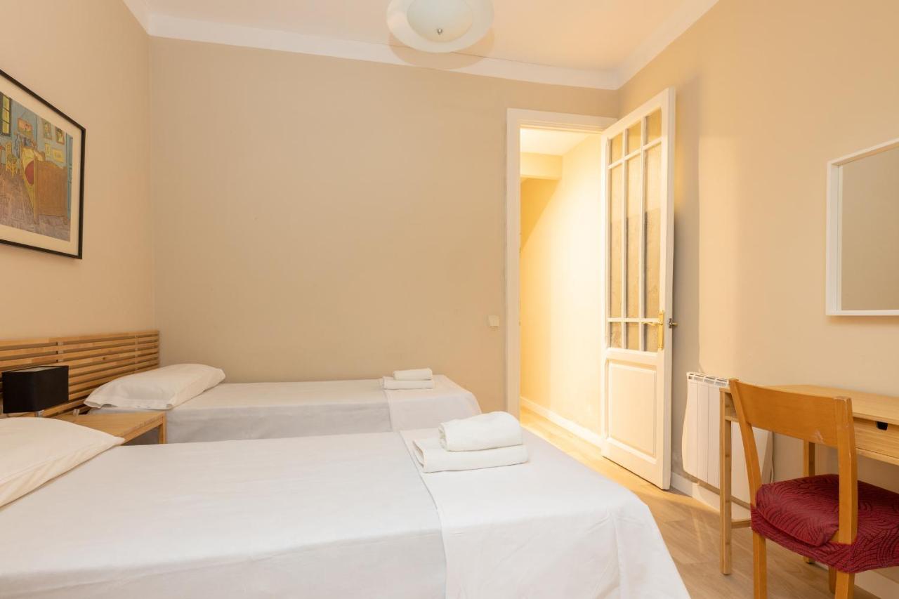 Aparteasy - Family 4-Bedroom Apartment Apartment *